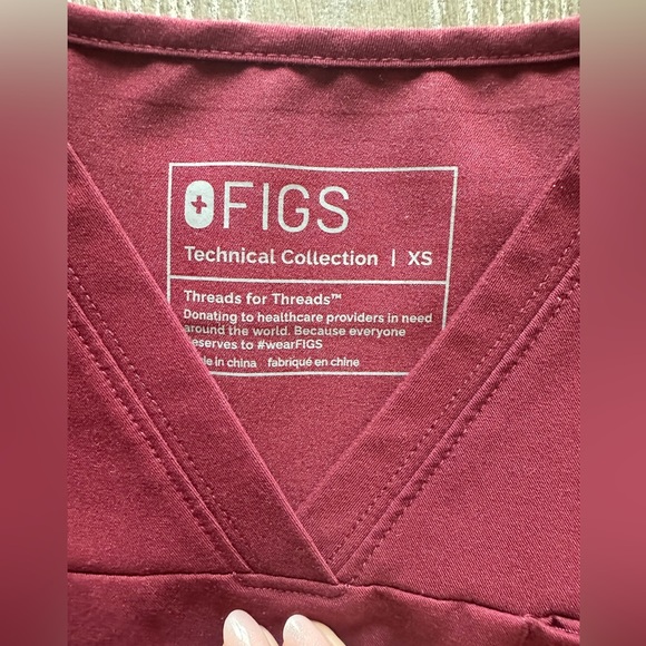 Women's Burgundy Kaya - Classic V-Neck Scrub Top - XS - Picture 2 of 6